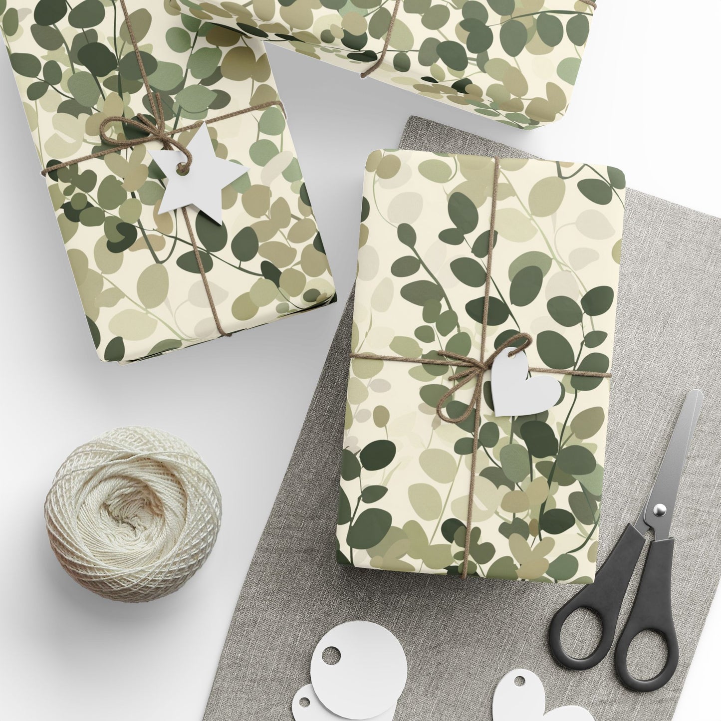 All-Season Botanical Wrapping Paper — Botanical Pattern
