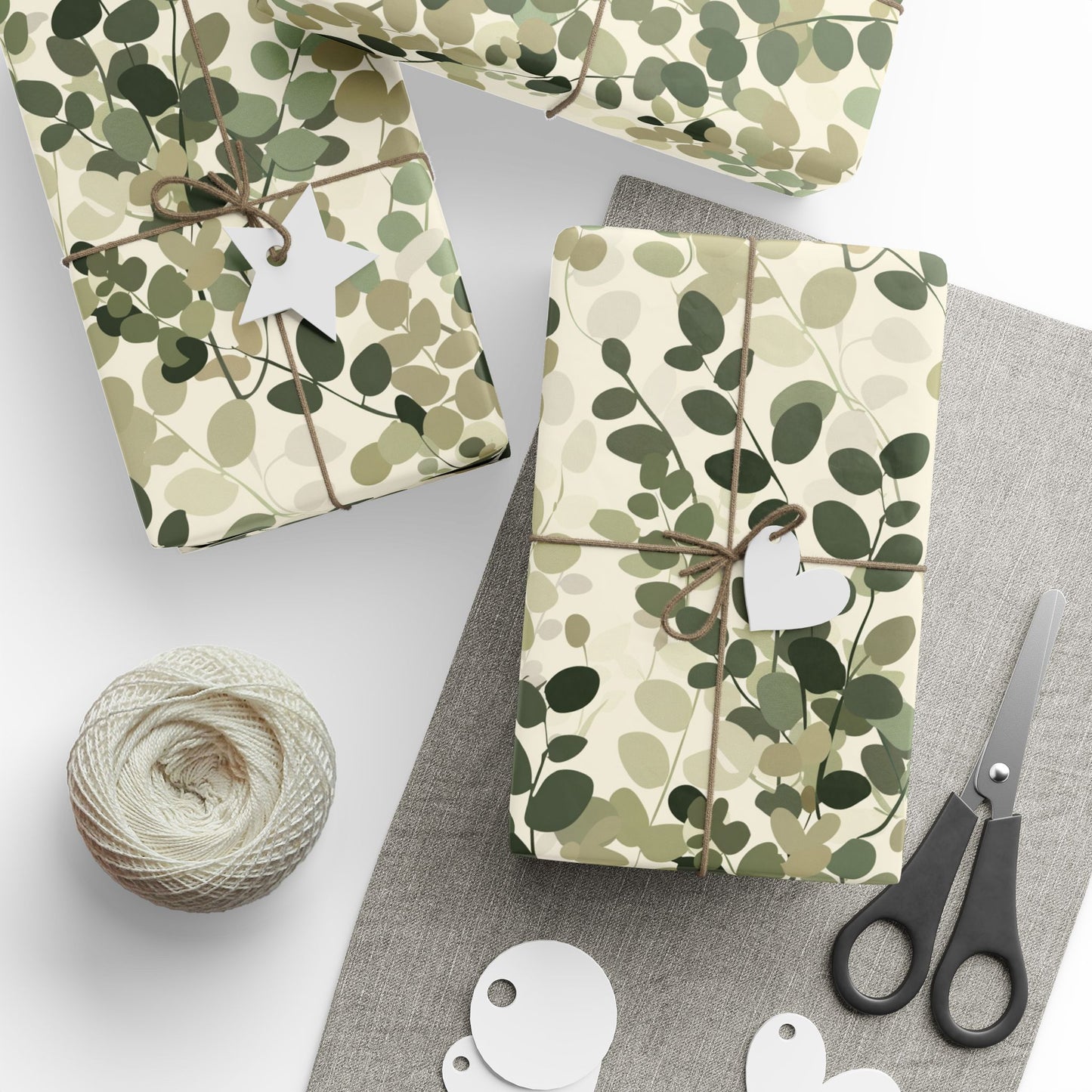 All-Season Botanical Wrapping Paper — Botanical Pattern